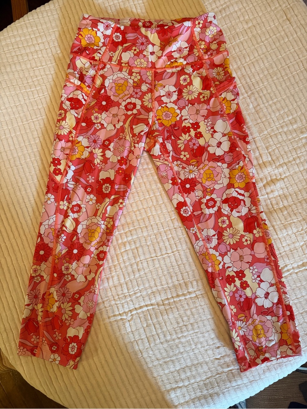 Avia Pink & Red Floral Capri Leggings